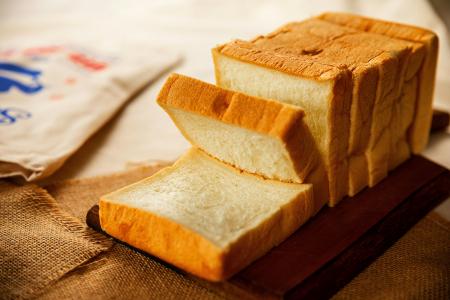 Нельзя просто положить в холодильник: как правильно заморозить хлеб, чтобы он сохранил свой вкус