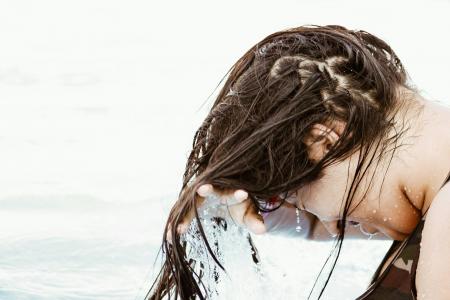 Шампунь наносить на кожу или волосы: как правильно мыть голову: как правильно мыть голову